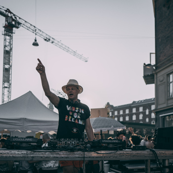 Image of Kenneth Bager DJing