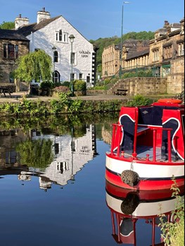 Golden Lion Pub and Canal Todmorden