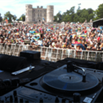 DJ Tat at festival